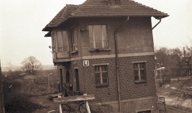"Nastawnia na stacji Lisewo Wąskotorowe", 1975. Fot. A. Susicki. Numer...